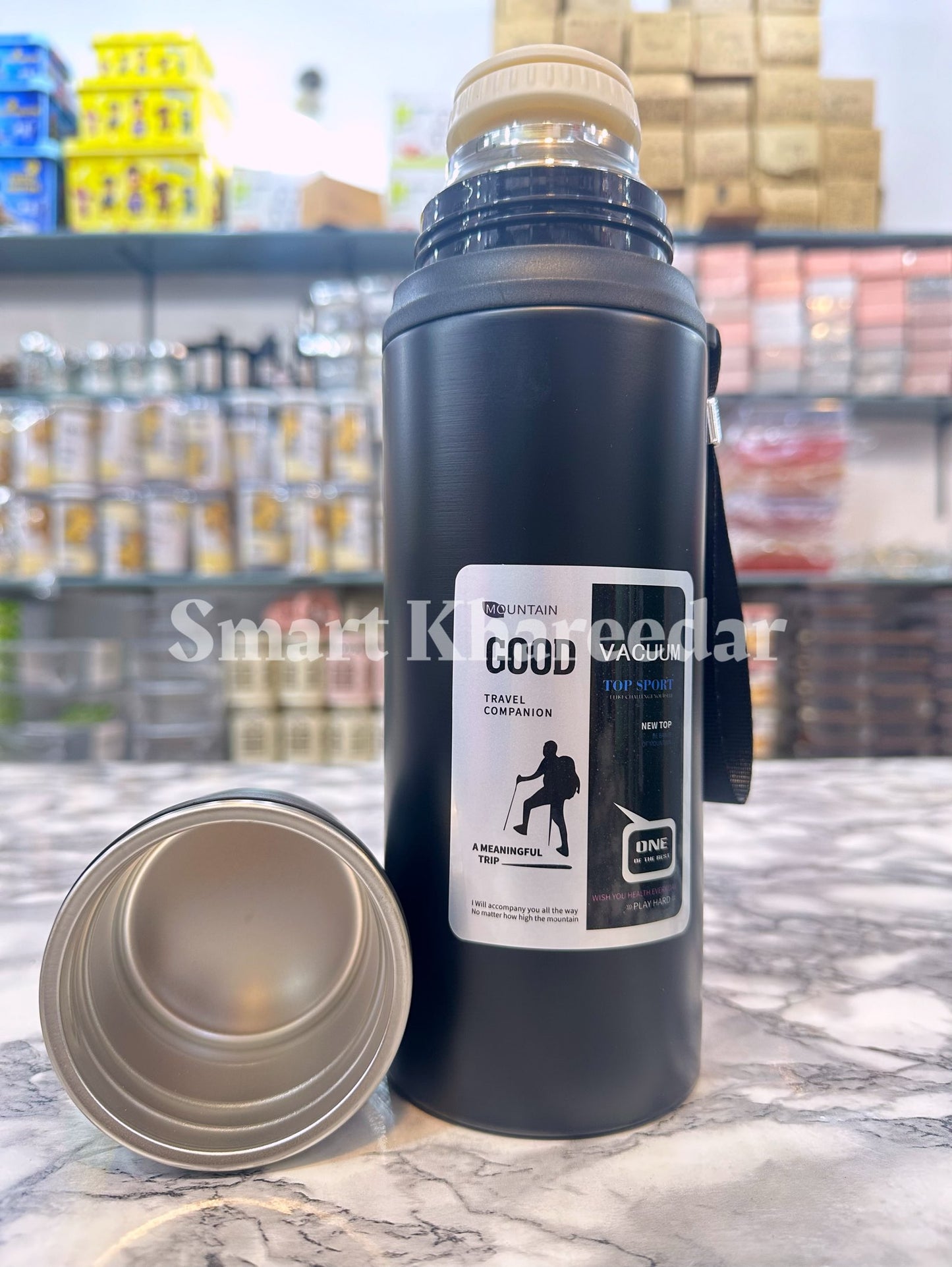 Mountain 800ml Vacuum Flask + Water bottle