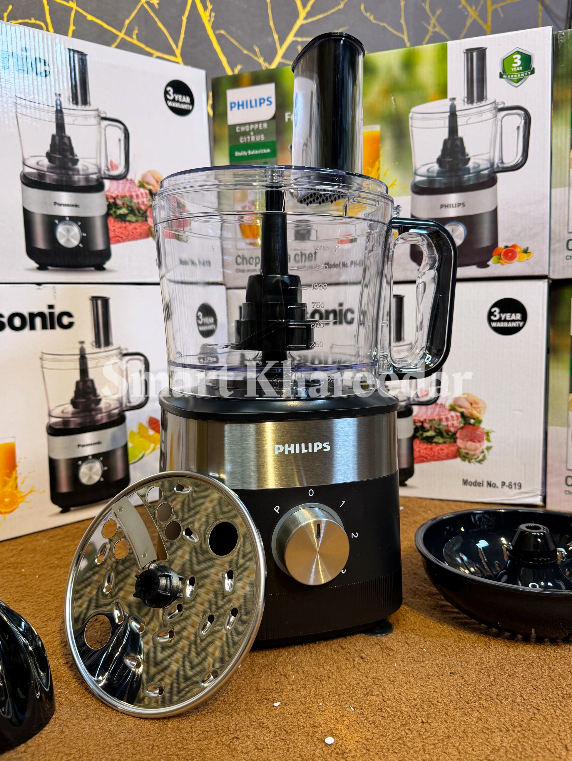 Philips 4in1 MultiFunctional Food Processor Chopper, Shredder, Gratter