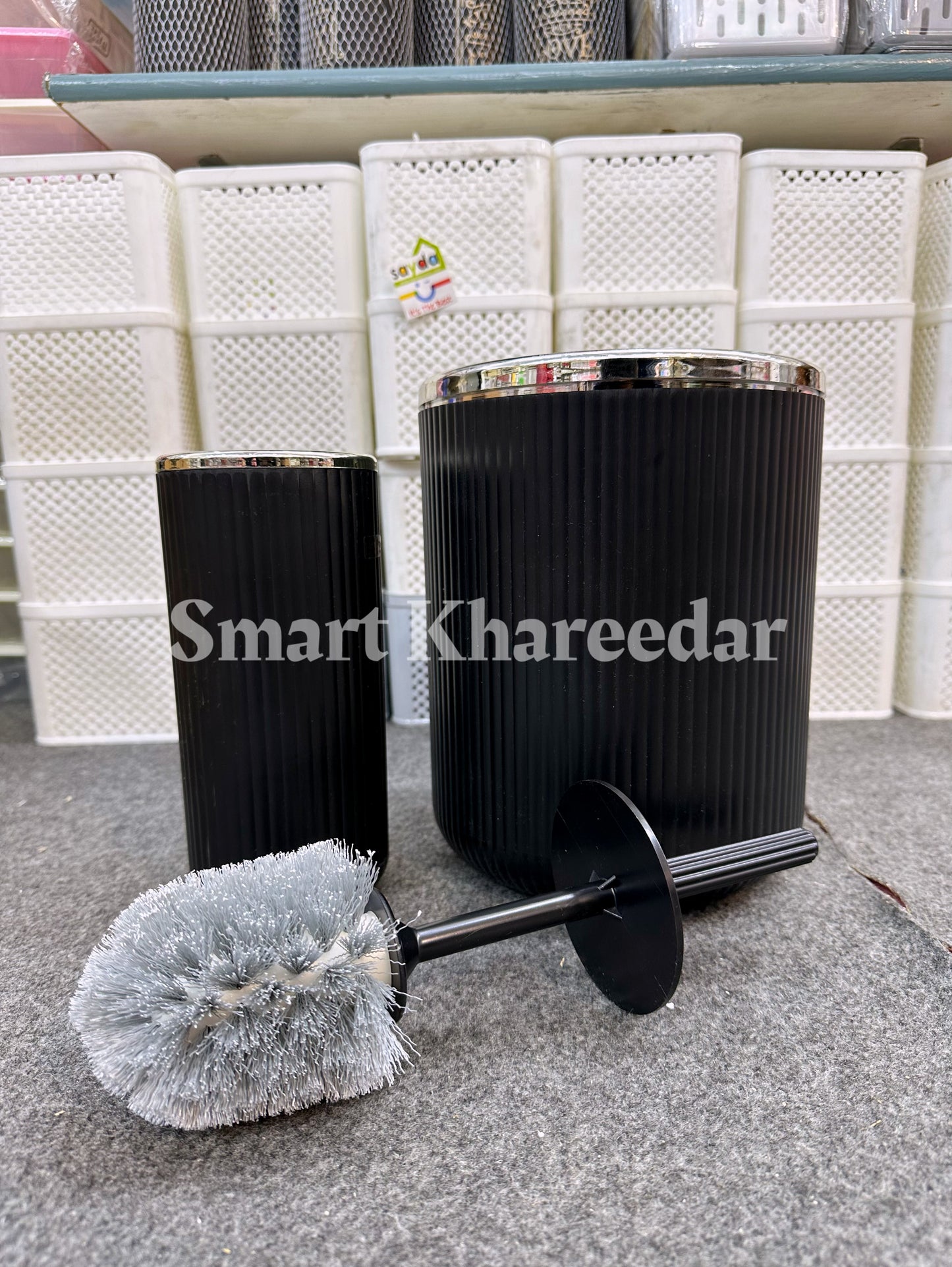 Duman Washroom Set (Dustbin + Cleaning Brush)