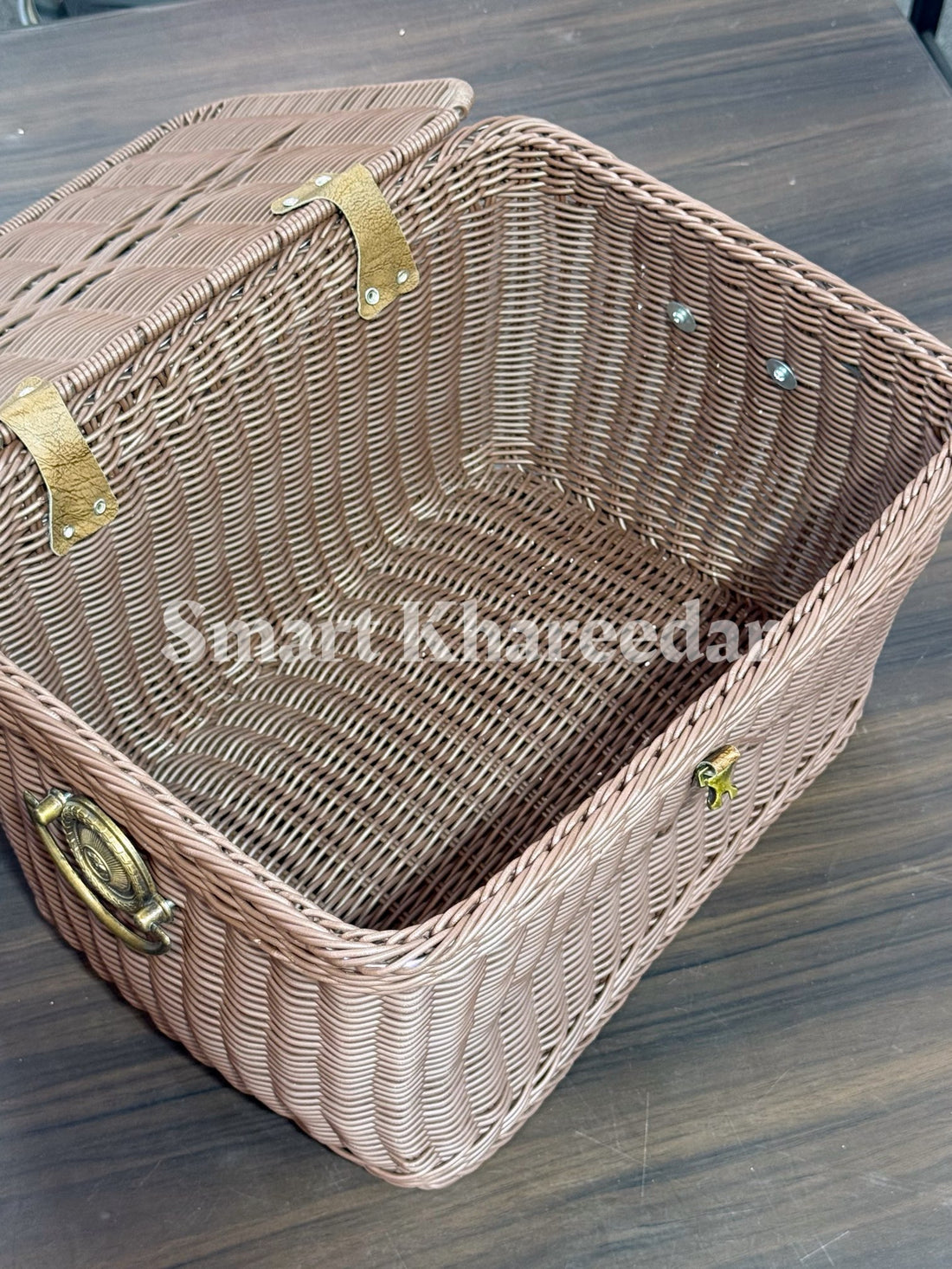 Ziba Vintage Style Wicker Picnic Basket - Weave Basket