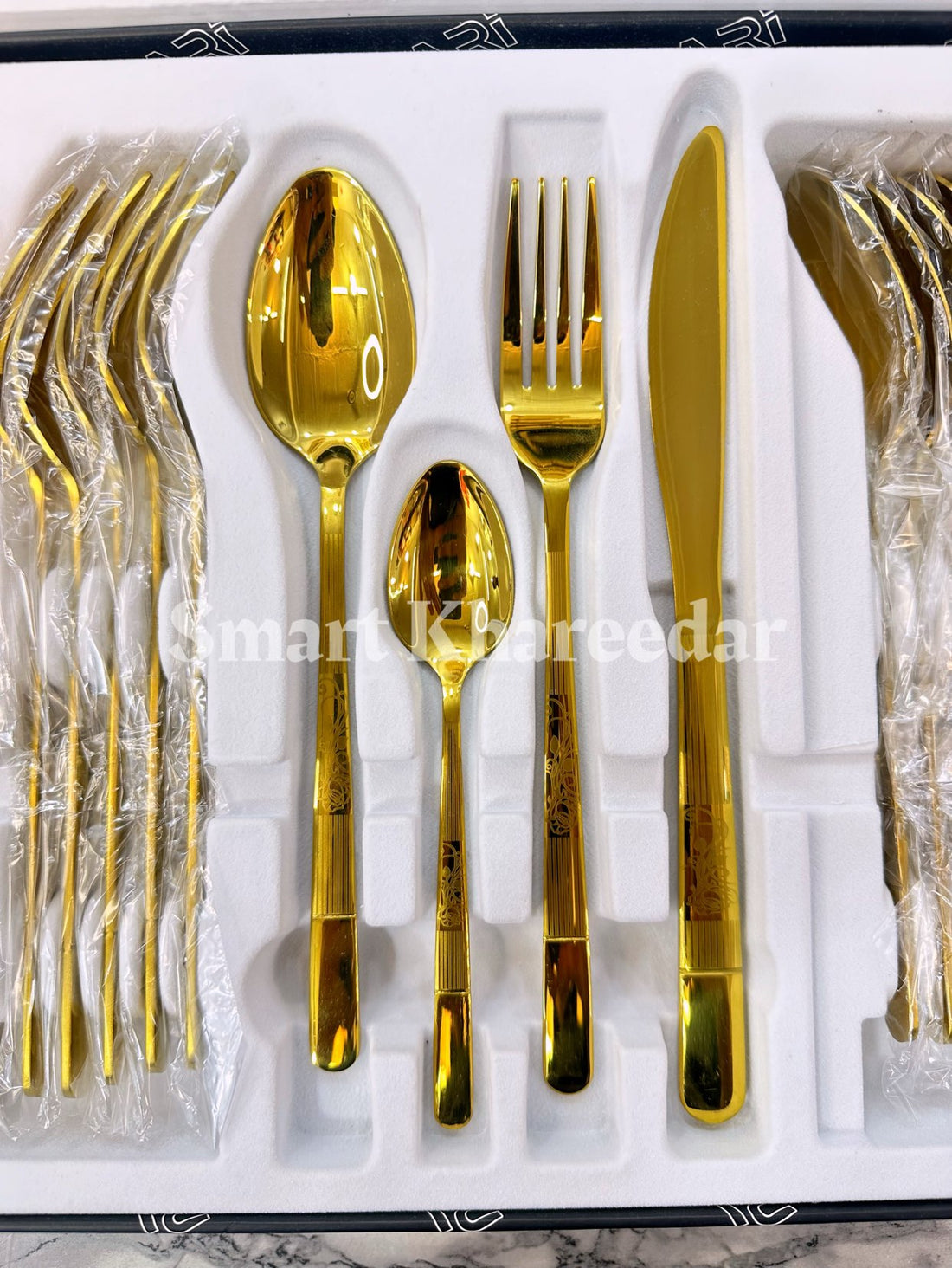 FALARI premium 24PCS Cutlery Set [6 persons]