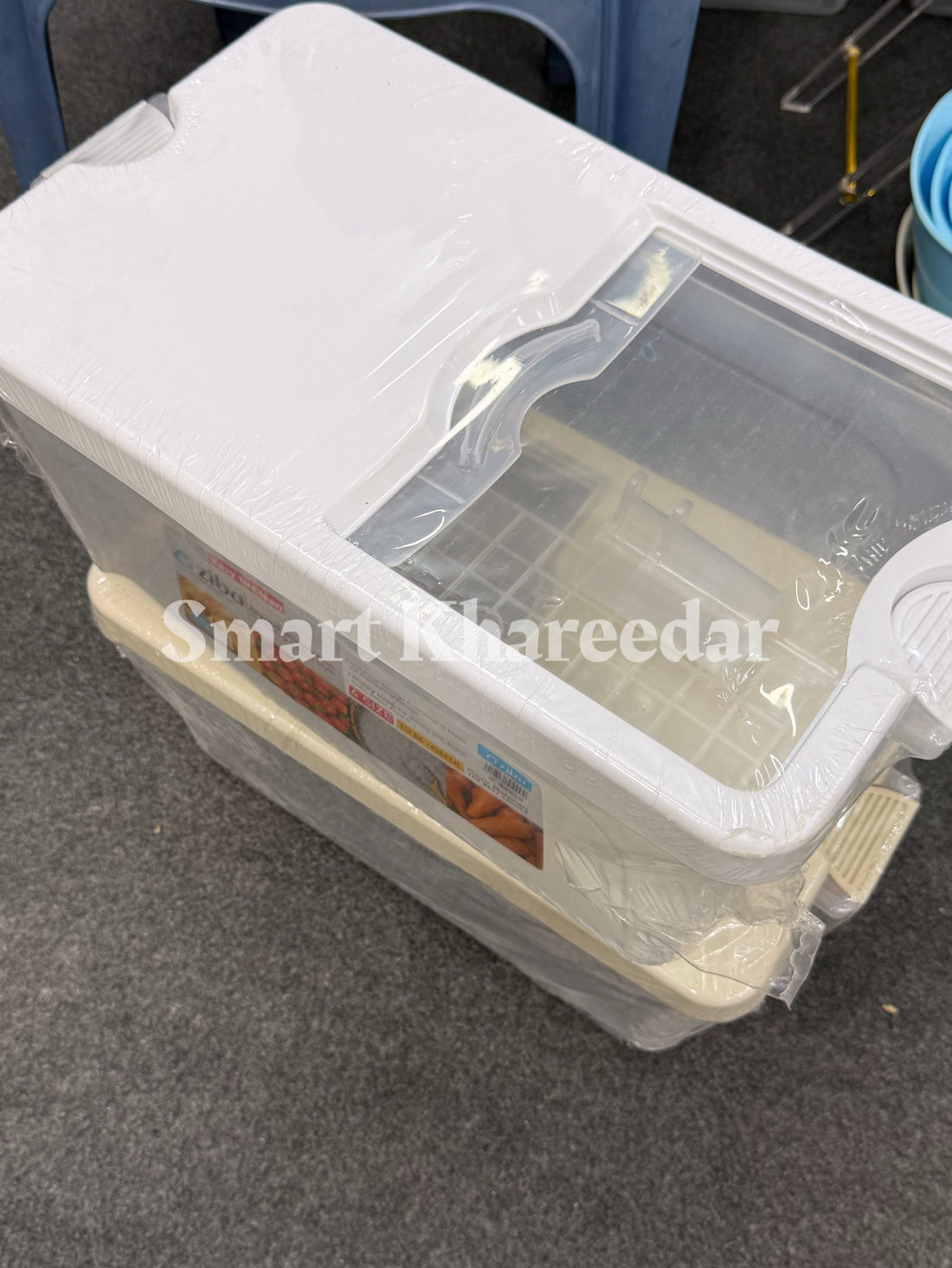 Ziba 10Kg Rice and Bread Plastic Organiser with Sliding Door and Measuring Cup