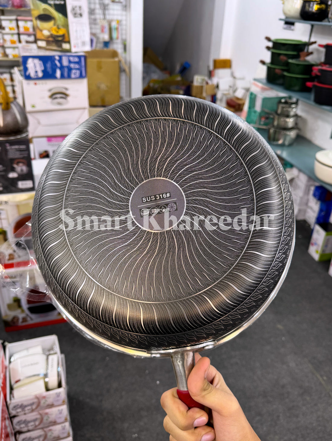 LaserCut Non-Stick Fry Pan with HoneyComb Pattern 32cm