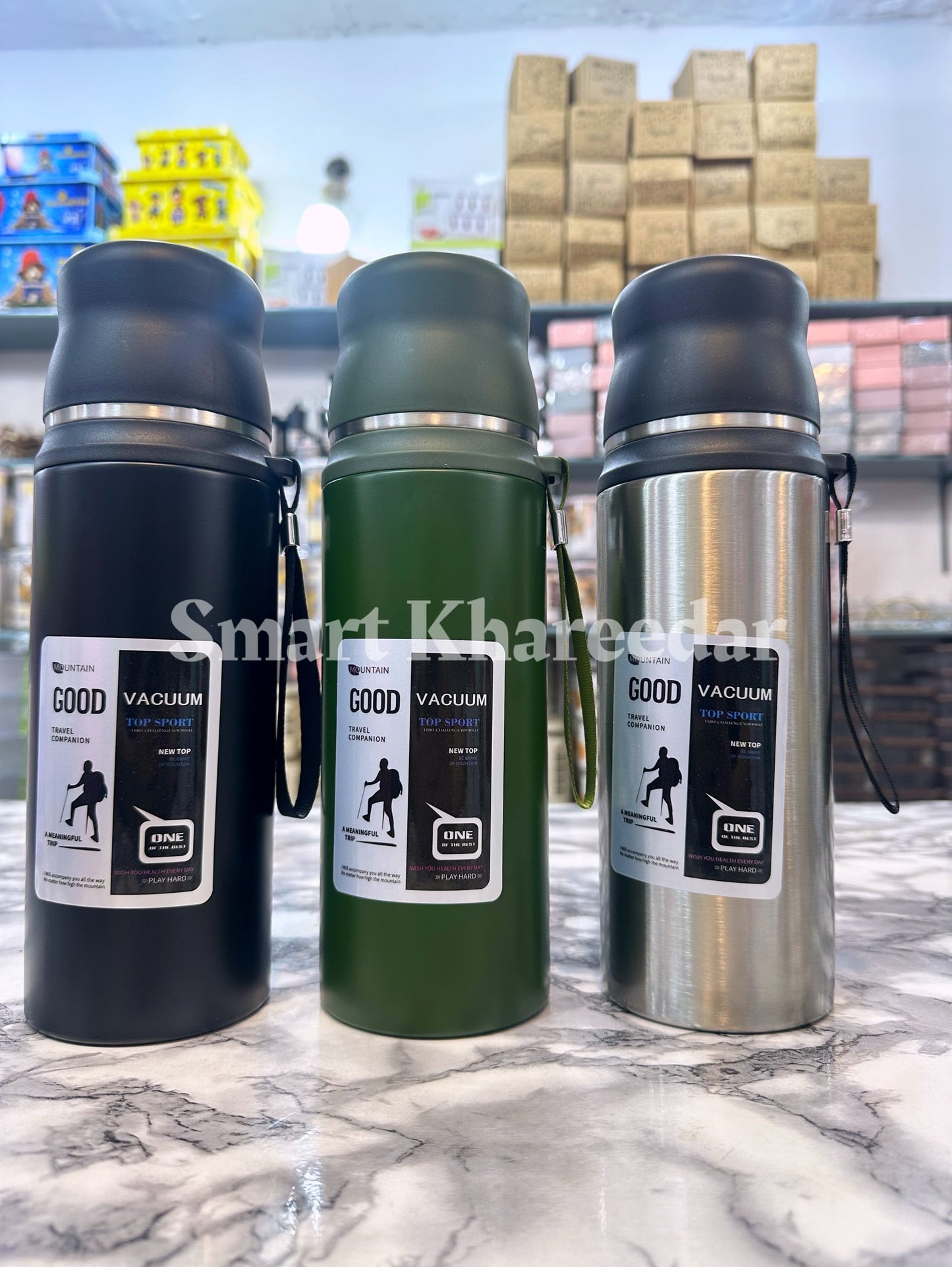 Mountain 800ml Vacuum Flask + Water bottle