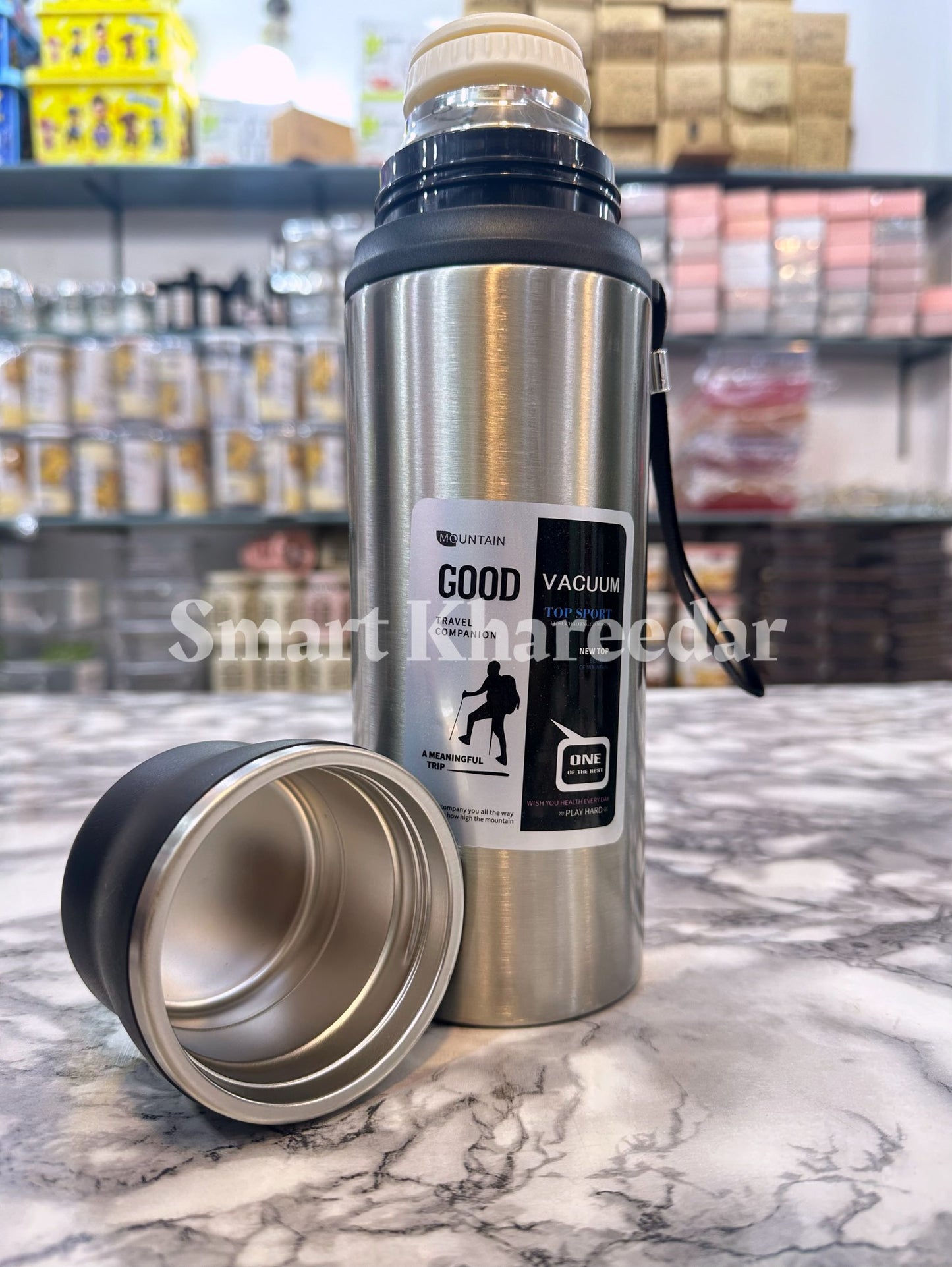 Mountain 800ml Vacuum Flask + Water bottle